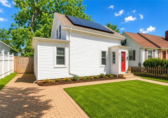 1st image of 35 Sisson St, Providence, RI 02909 | MLS# 1415857