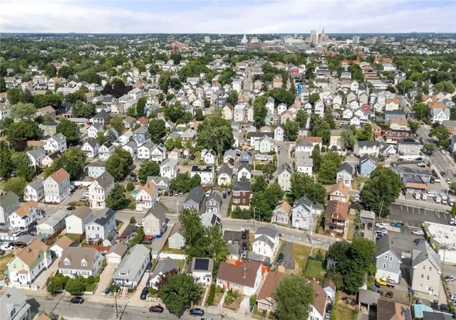 22nd image of 35 Sisson St, Providence, RI 02909 | MLS# 1415857