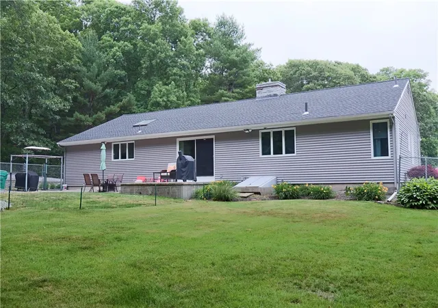 18th image of 42 Elmdale Ave, Johnston, RI 02919 | MLS# 1416101