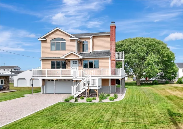Homes for sale in Westerly, RI | 17 Lawton Ave, Westerly, RI 02891 | MLS# 1415557