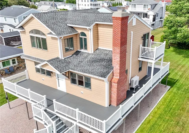 Homes for sale in Westerly, RI | 17 Lawton Ave, Westerly, RI 02891 | MLS# 1415557