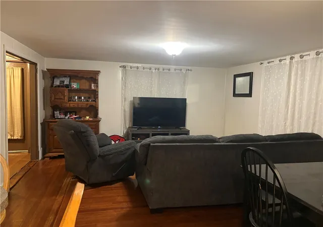 3rd image of 644 Elm St, Woonsocket, RI 02895 | MLS# 1414772