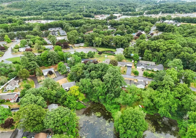 Homes for sale in Smithfield, RI | 53 Deer Run Trl, Smithfield, RI 02917 | MLS# 1416143