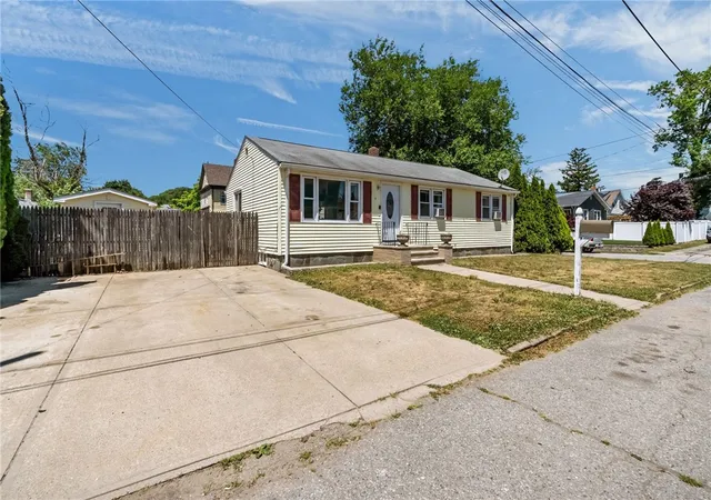 Homes for sale in Cranston, RI | 5 Gail Ave, Cranston, RI 02905 | MLS# 1416188