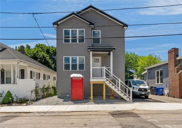 2nd image of 37 Murray St, Providence, RI 02909 | MLS# 1416192