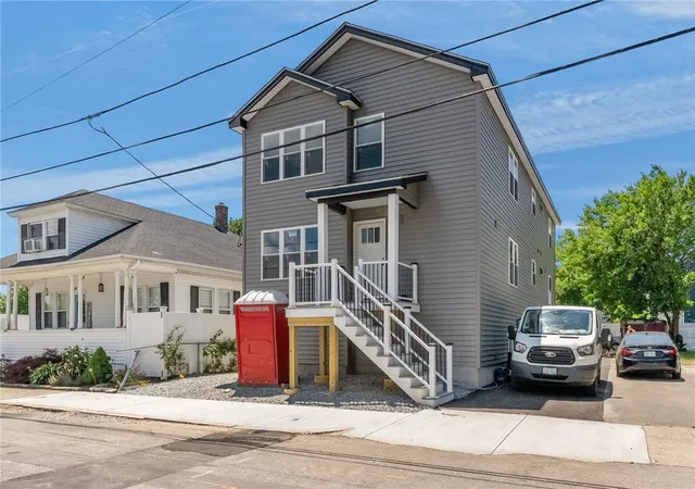 3rd image of 37 Murray St, Providence, RI 02909 | MLS# 1416192