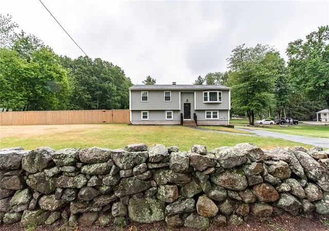 Homes for sale in Coventry, RI | 351 Hill St, Coventry, RI 02816 | MLS# 1415611