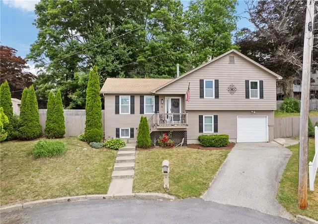 2nd image of 11 Damian Ct, North Providence, RI 02911 | MLS# 1416205