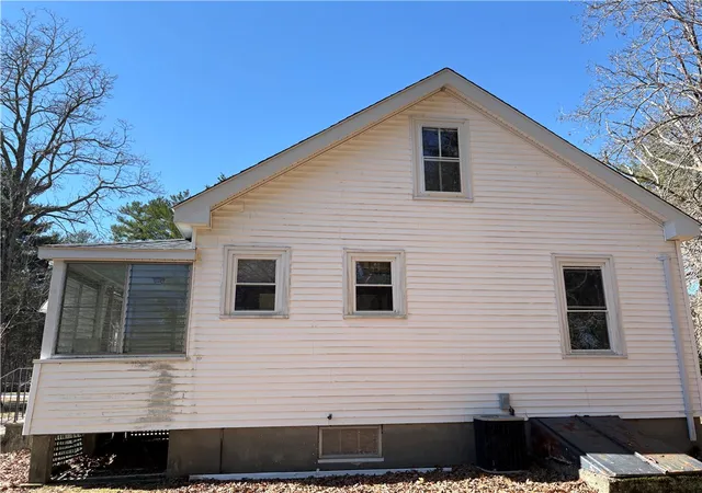 4th image of 52 Carpenter St, Seekonk, MA 02771 | MLS# 1416212