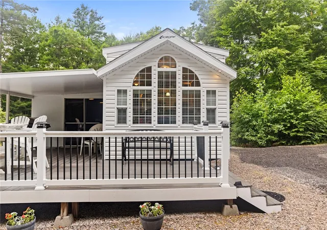 4th image of 13 Newberry Ln, Hopkinton, RI 02832 | MLS# 1416204