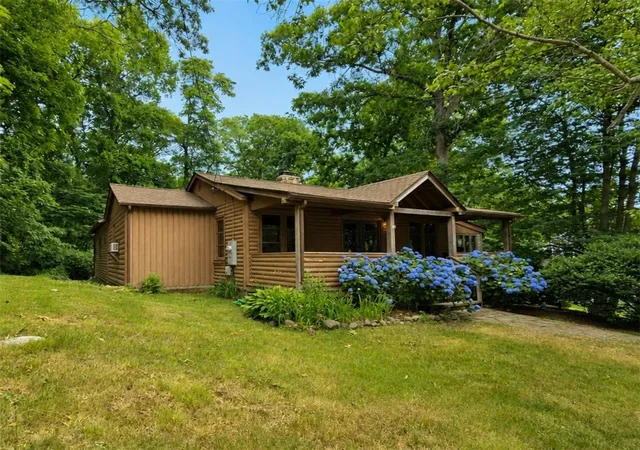 Homes for sale in North Kingstown, RI | 150 Plum Point Rd, North Kingstown, RI 02874 | MLS# 1416060