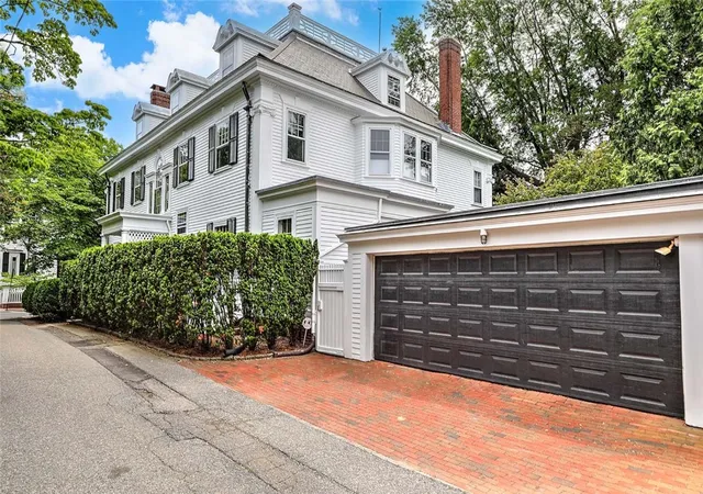 Photo 11 of Sale Pending at 102 Prospect St, Providence, RI 02906 | MLS# 1415479 | Listing updated on 2026-08-06