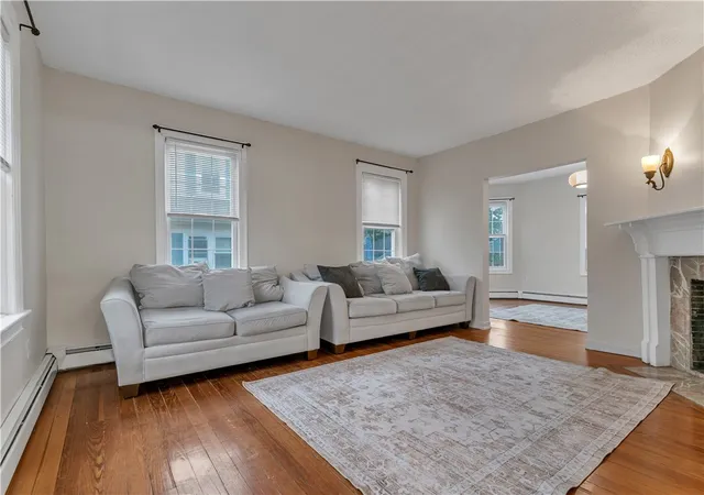 Homes for sale in Cranston, RI | 86 Westwood Ave, Cranston, RI 02905 | MLS# 1415509