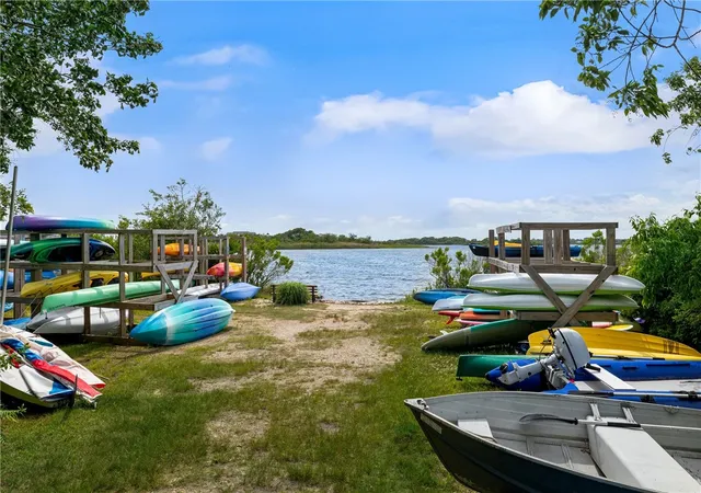 Homes for sale in South Kingstown, RI | 7 Rosebriar Ave, South Kingstown, RI 02879 | MLS# 1415936