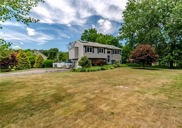Homes for sale in Coventry, RI | 54 Colvintown Rd, Coventry, RI 02816 | MLS# 1416119
