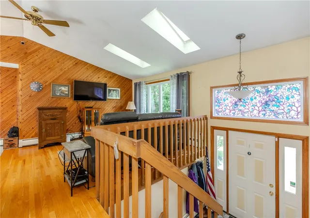Homes for sale in Coventry, RI | 54 Colvintown Rd, Coventry, RI 02816 | MLS# 1416119