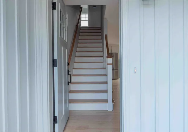 2nd image of 30 Recess Ln, Warwick, RI 02889 | MLS# 1416274