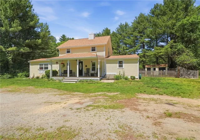 Homes for sale in Burrillville, RI | 470 East Ave, Burrillville, RI 02830 | MLS# 1415027