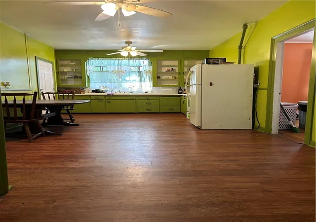Photo 4 of Multi family home for sale at 31 Child St, Warren, RI 02885 | MLS# 1416114 | Listing updated on 2026-08-19
