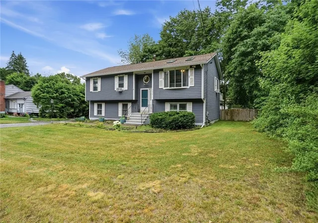Homes for sale in Cumberland, RI | 3870 Diamond Hill Rd, Cumberland, RI 02864 | MLS# 1416209