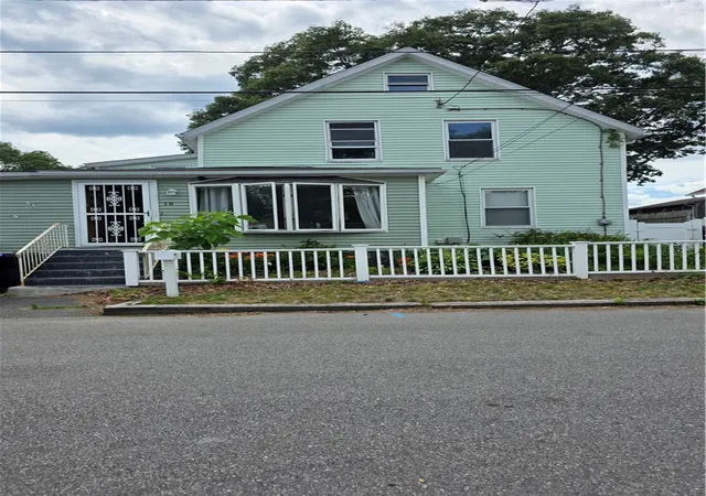 2nd image of 18 Glen St, East Providence, RI 02915 | MLS# 1415982