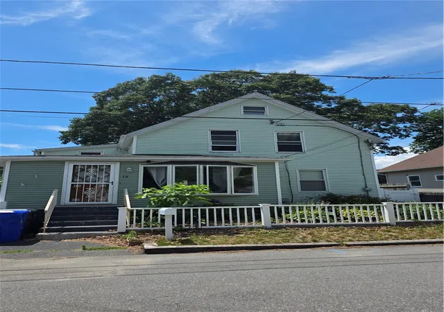 Homes for sale in East Providence, RI | 18 Glen St, East Providence, RI 02915 | MLS# 1415982