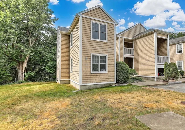 1st image of 70 Turner St #B-1, Warwick, RI 02886 | MLS# 1416233