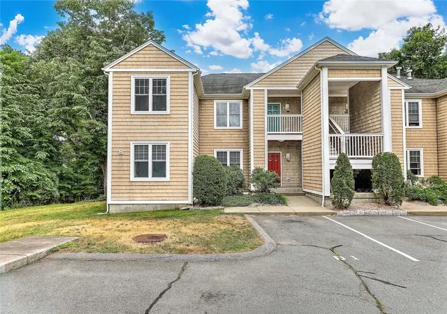 2nd image of 70 Turner St #B-1, Warwick, RI 02886 | MLS# 1416233