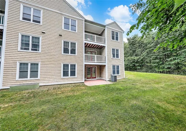 31st image of 70 Turner St #B-1, Warwick, RI 02886 | MLS# 1416233