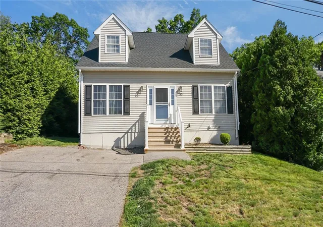 Homes for sale in Coventry, RI | 10 Darton St, Coventry, RI 02816 | MLS# 1414487
