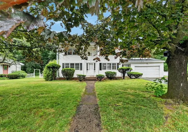 Homes for sale in Cumberland, RI | 24 Forest View Dr, Cumberland, RI 02864 | MLS# 1416314