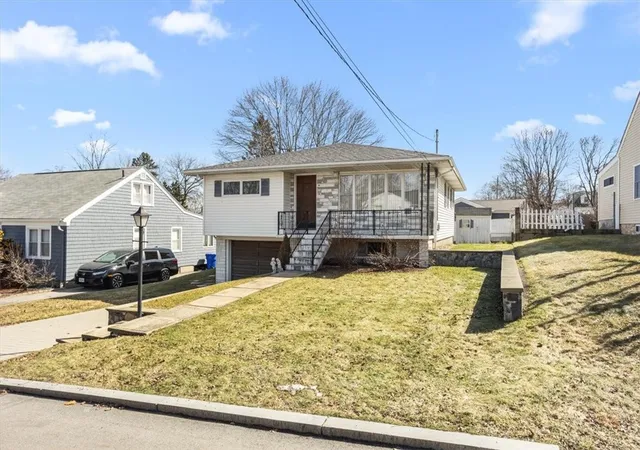 4th image of 30 Dover Ave, East Providence, RI 02914 | MLS# 1416067