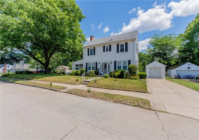 Homes for sale in Cranston, RI | 73 Western Promenade St, Cranston, RI 02905 | MLS# 1416195