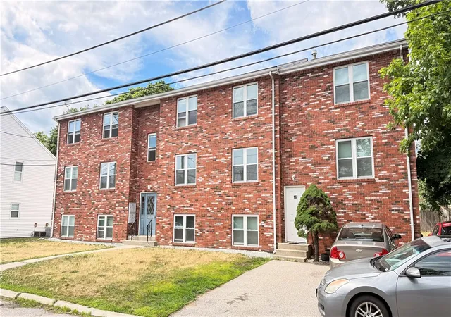 Homes for sale in Pawtucket, RI | 26 Saratoga Ave, Pawtucket, RI 02861 | MLS# 1416349