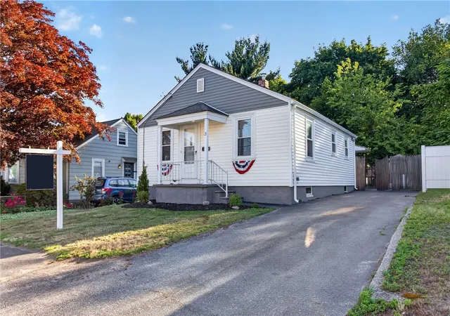 43rd image of 13 Delmont St, Johnston, RI 02919 | MLS# 1416383