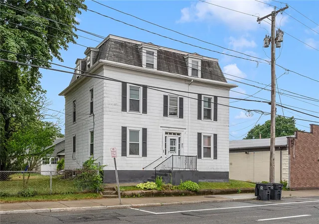 3rd image of 339 Waterman Ave, East Providence, RI 02914 | MLS# 1416389