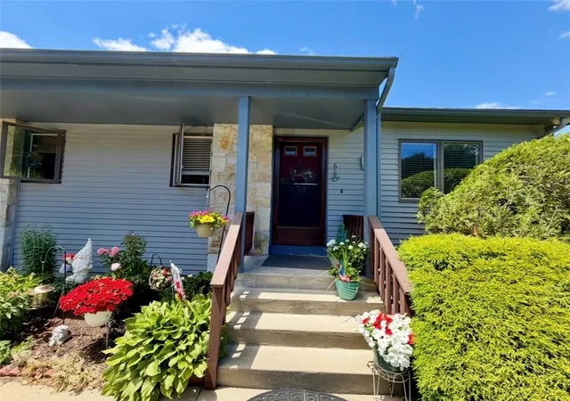 Homes for sale in South Kingstown, RI | 30 Acorn Ct #G6, South Kingstown, RI 02879 | MLS# 1415984