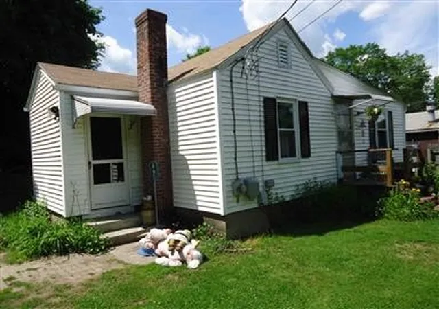 Homes for sale in Smithfield, RI | 682 Putnam Pike, Smithfield, RI 02917 | MLS# 1416400