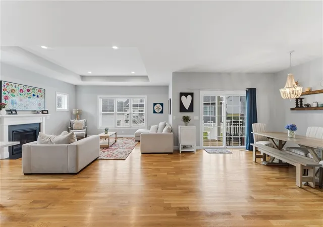 Homes for sale in North Kingstown, RI | 46 Somerset Cir, North Kingstown, RI 02852 | MLS# 1416406