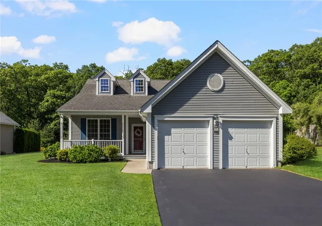 Homes for sale in Smithfield, RI | 20 Rimwood Dr, Smithfield, RI 02917 | MLS# 1416356