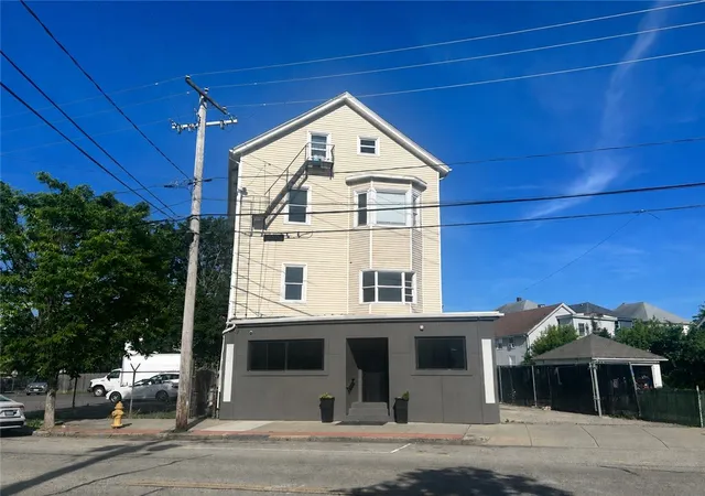 1st image of 605 Broadway, Pawtucket, RI 02860 | MLS# 1416395