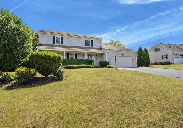 Homes for sale in Bristol, RI | 4 Karen Ln, Bristol, RI 02809 | MLS# 1415576