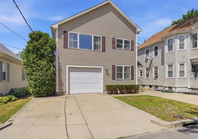 2nd image of 133 Sandringham Ave, Providence, RI 02908 | MLS# 1416453