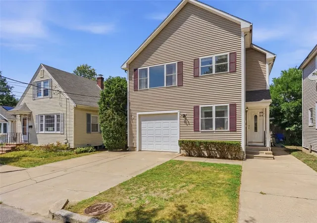 3rd image of 133 Sandringham Ave, Providence, RI 02908 | MLS# 1416453
