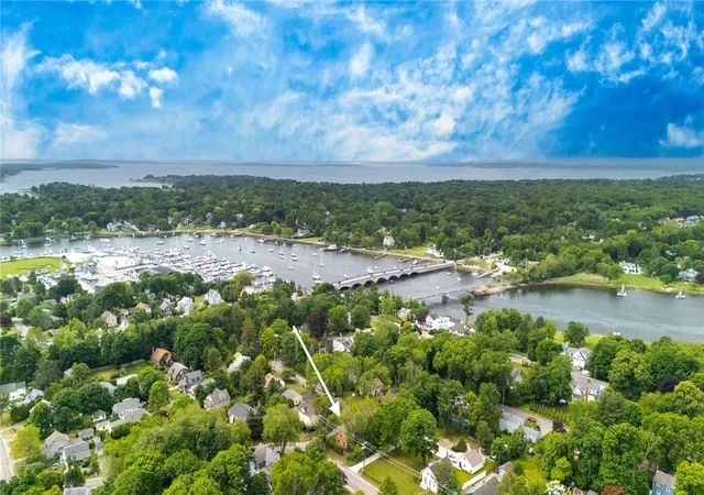 Homes for sale in Barrington, RI | 40 South Ln, Barrington, RI 02806 | MLS# 1416115
