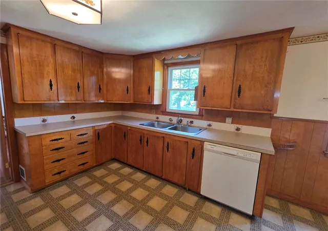 2nd image of 91 Pepin St, West Warwick, RI 02893 | MLS# 1416459