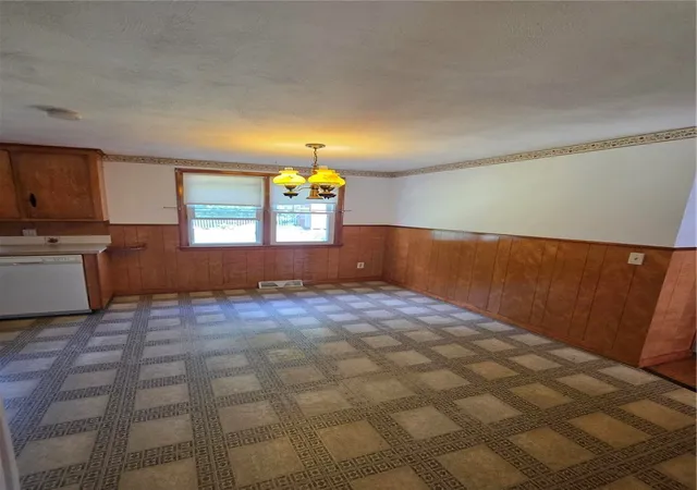 3rd image of 91 Pepin St, West Warwick, RI 02893 | MLS# 1416459