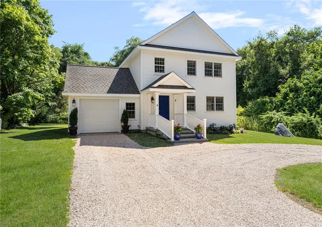 Homes for sale in Jamestown, RI | 9 Spring St, Jamestown, RI 02835 | MLS# 1409132