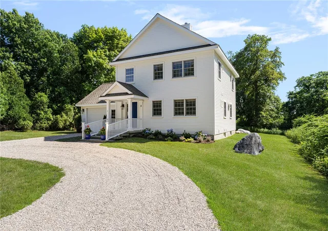 Homes for sale in Jamestown, RI | 9 Spring St, Jamestown, RI 02835 | MLS# 1409132