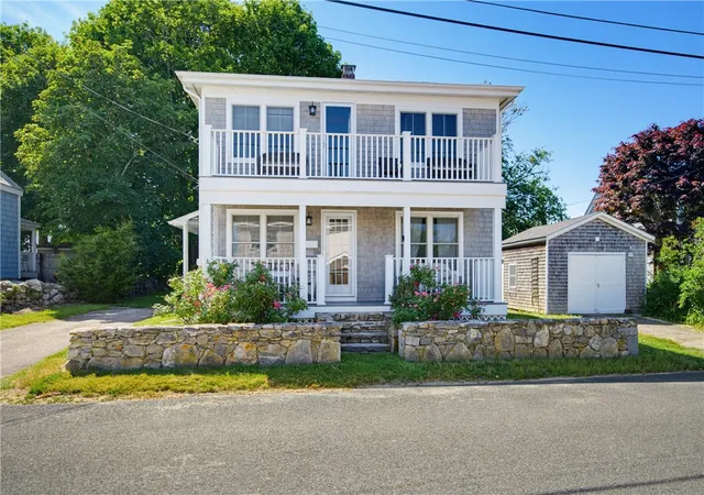 1st image of 17 Rose Ct, Narragansett, RI 02882 | MLS# 1416506